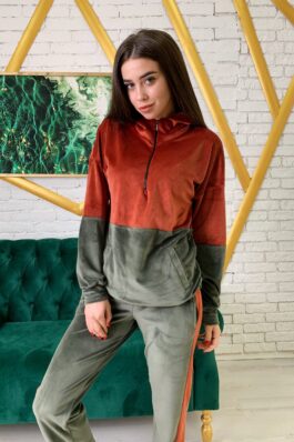 Спортивный костюм из бархата двухцветный