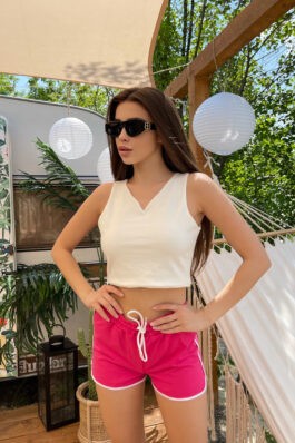 Спортивные женские шорты